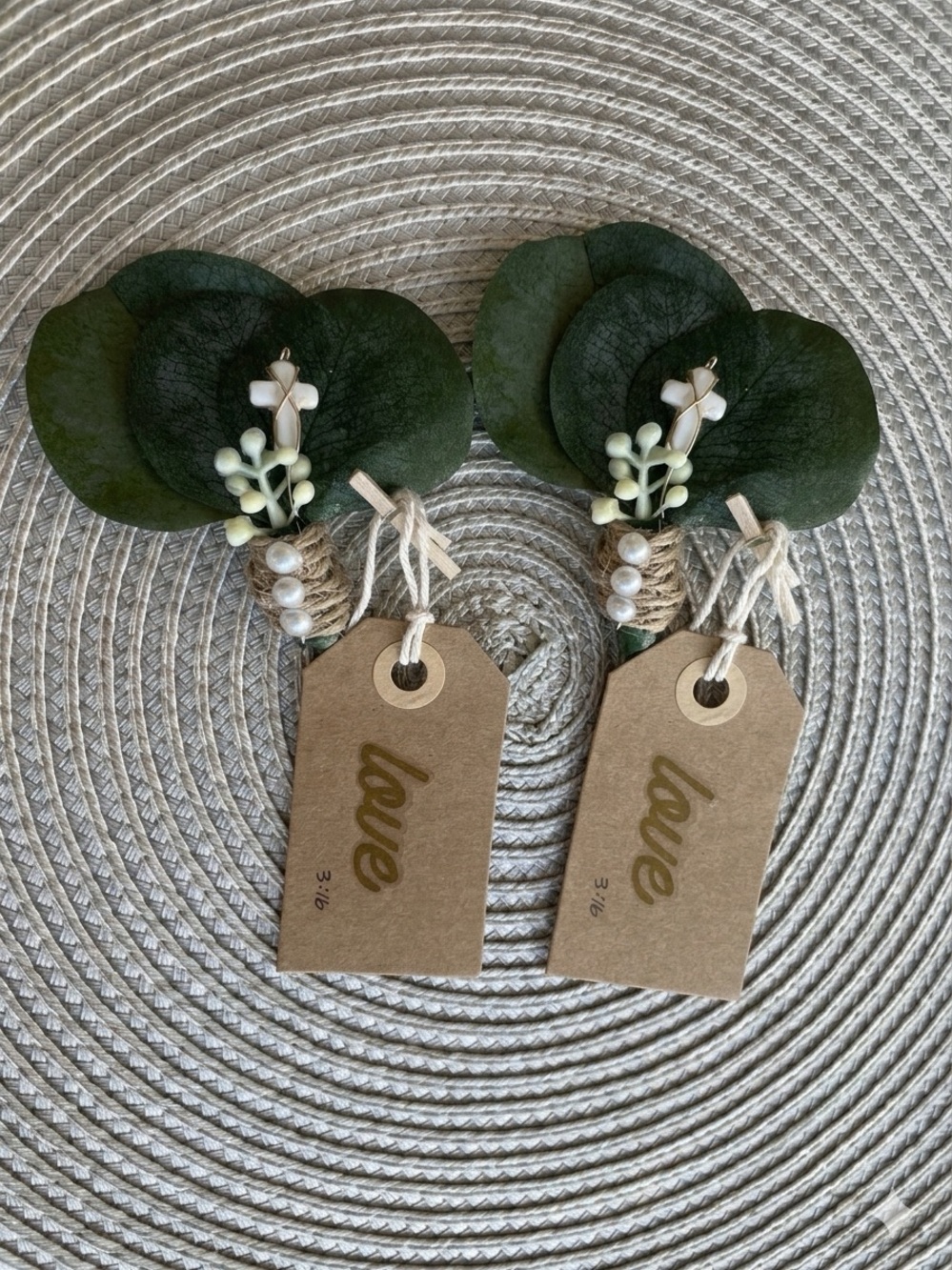 NWT CUSTOM EUCALYPTUS STONE CROSS BOUTONNIERES - SET OF 2